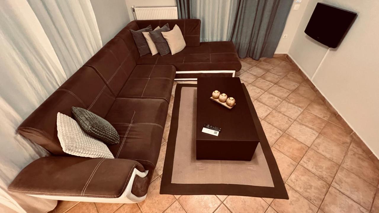 Cw Flat Apartment Alexandroupoli Bagian luar foto
